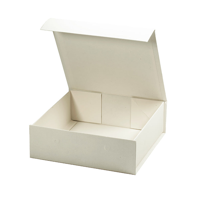 Magneetdoos met strik - A6 - Vierkant - Ivoor kraft - Couture