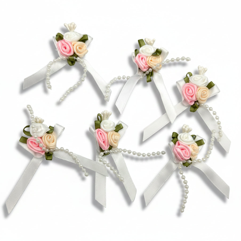 Sierlijke strikje met boeketroosjes (Boeket rozen)