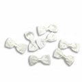 Witte satijnen strikje 45mmx20mm per 100 stuks