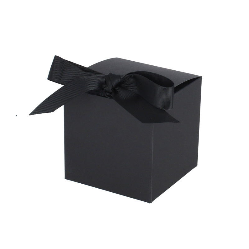 Luxe geschenkdoos met strik - Kubus - Zwart kraft - Grace FSC®