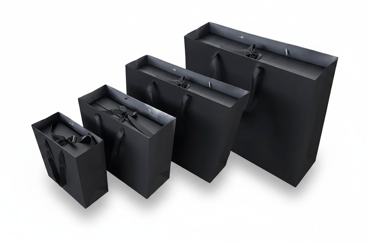 Magneetdoos met strik - A3 - Zwart mat gelamineerd - Couture