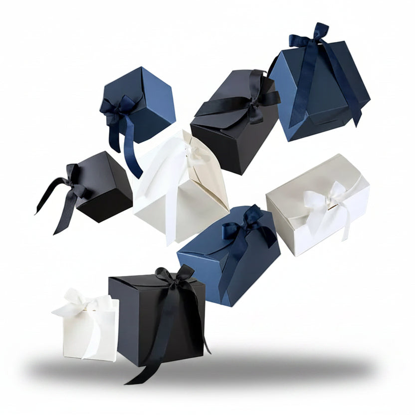 Luxe geschenkdoos met strik - Kubus - Zwart kraft - Grace FSC®